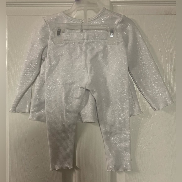 Wonder Nation Sparkly White Outfit with Bow! NWT! Size 12 months. - Picture 4 of 5